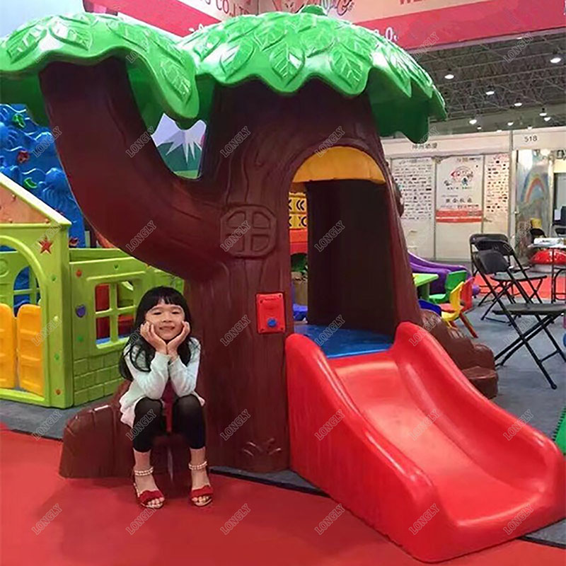 Children plastic tree house for kindergarten-4.jpg
