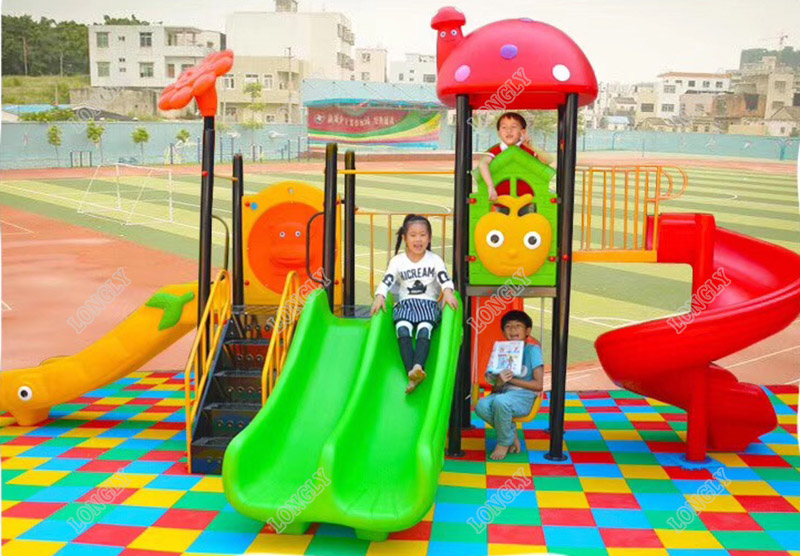 Outdoor play equipment kindergarten children combined slide LL-150002-2.jpg