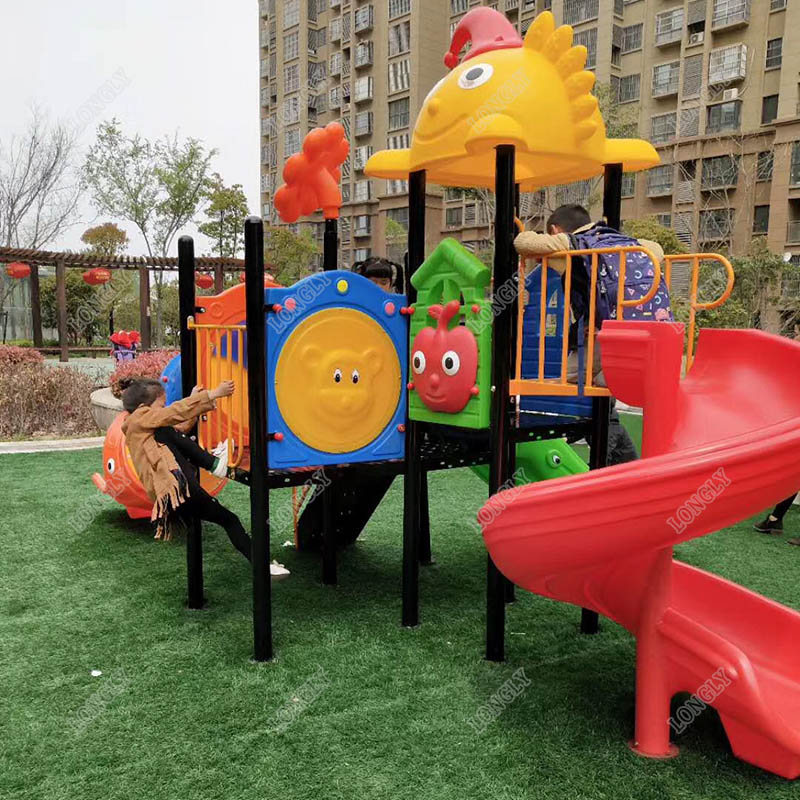 Factory wholesale cheap high quality Plastic tube slide outdoor playsets-6.jpg